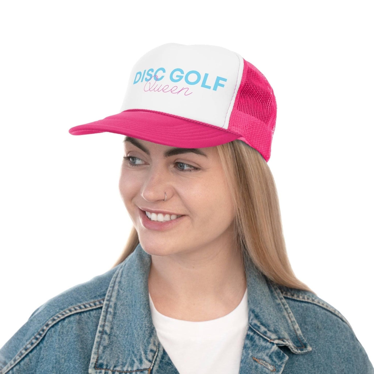 Chic Disc Golf Queen - Stylish Frisbee Golf Tee Design - Disc Golf Trucker Hat - Quirky Goodies